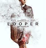 Looper-Poster-HR.jpg
